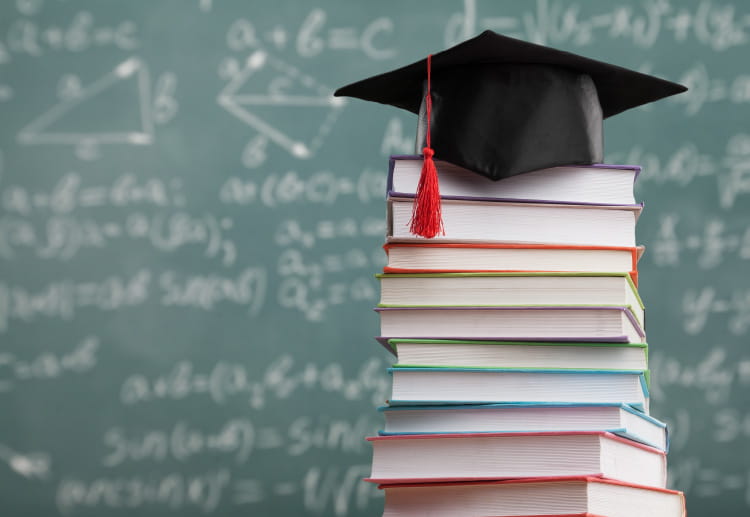 大学編入制度を受けられるから難関大への合格実績も高い。